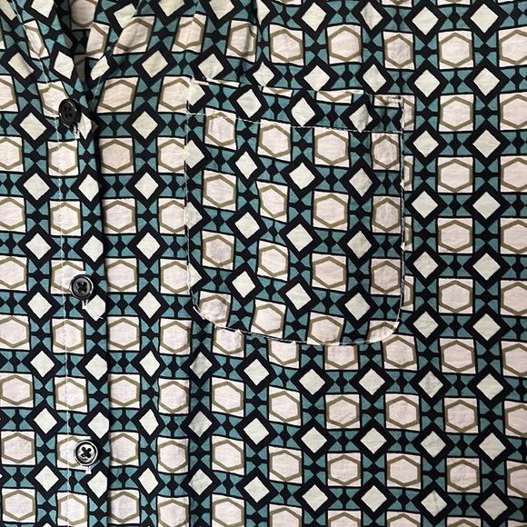 Van Heusen blouse - Picture 2 of 3